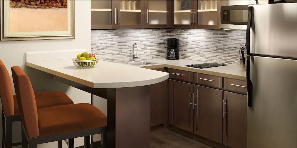 Staybridge Suites Dearborn By Ihg Kültér fotó