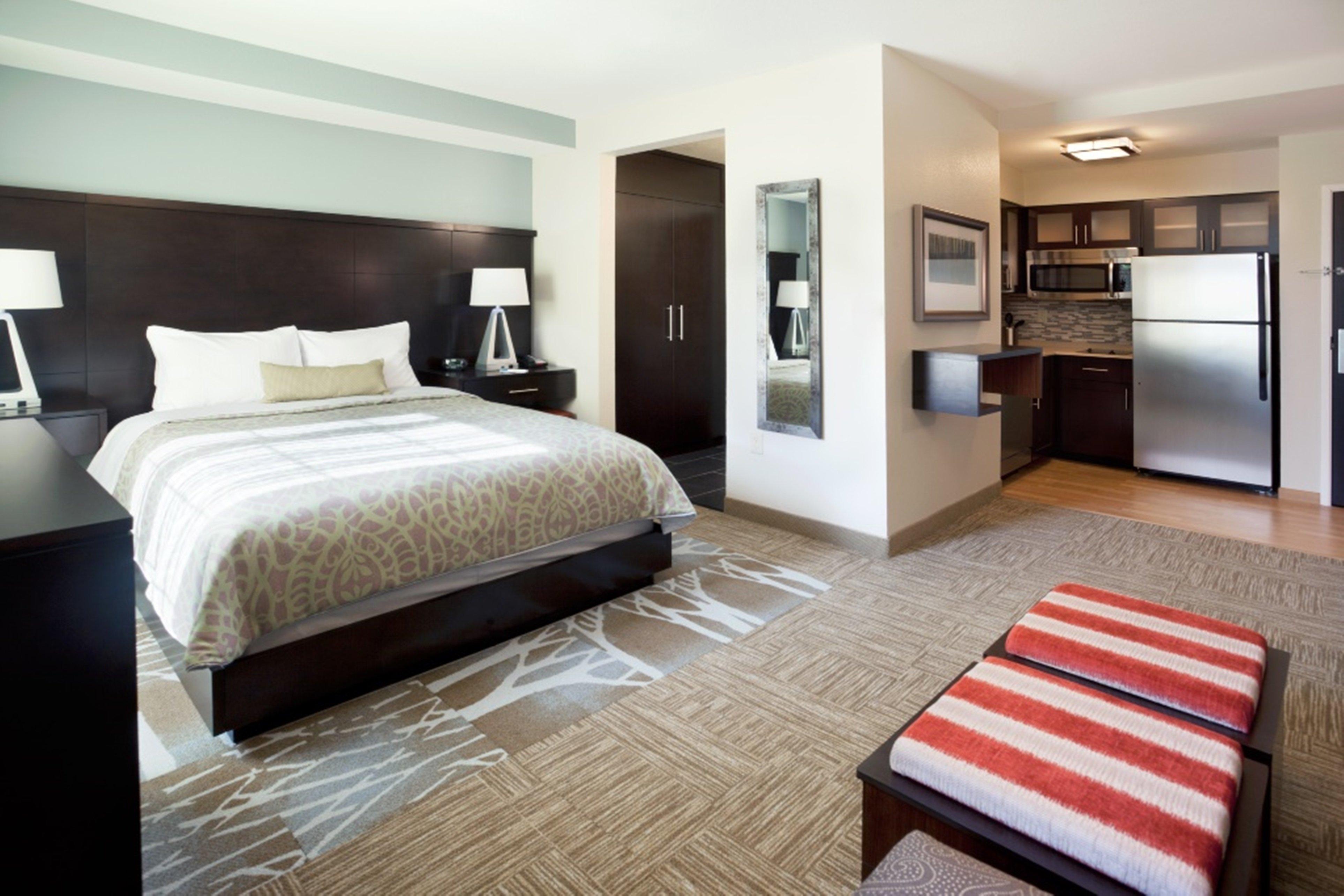 Staybridge Suites Dearborn By Ihg Kültér fotó