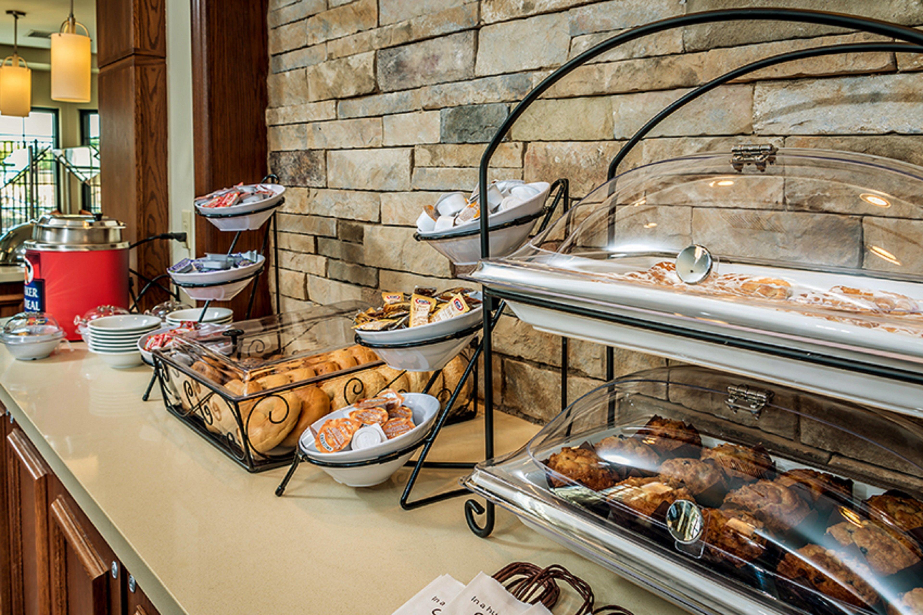 Staybridge Suites Dearborn By Ihg Kültér fotó