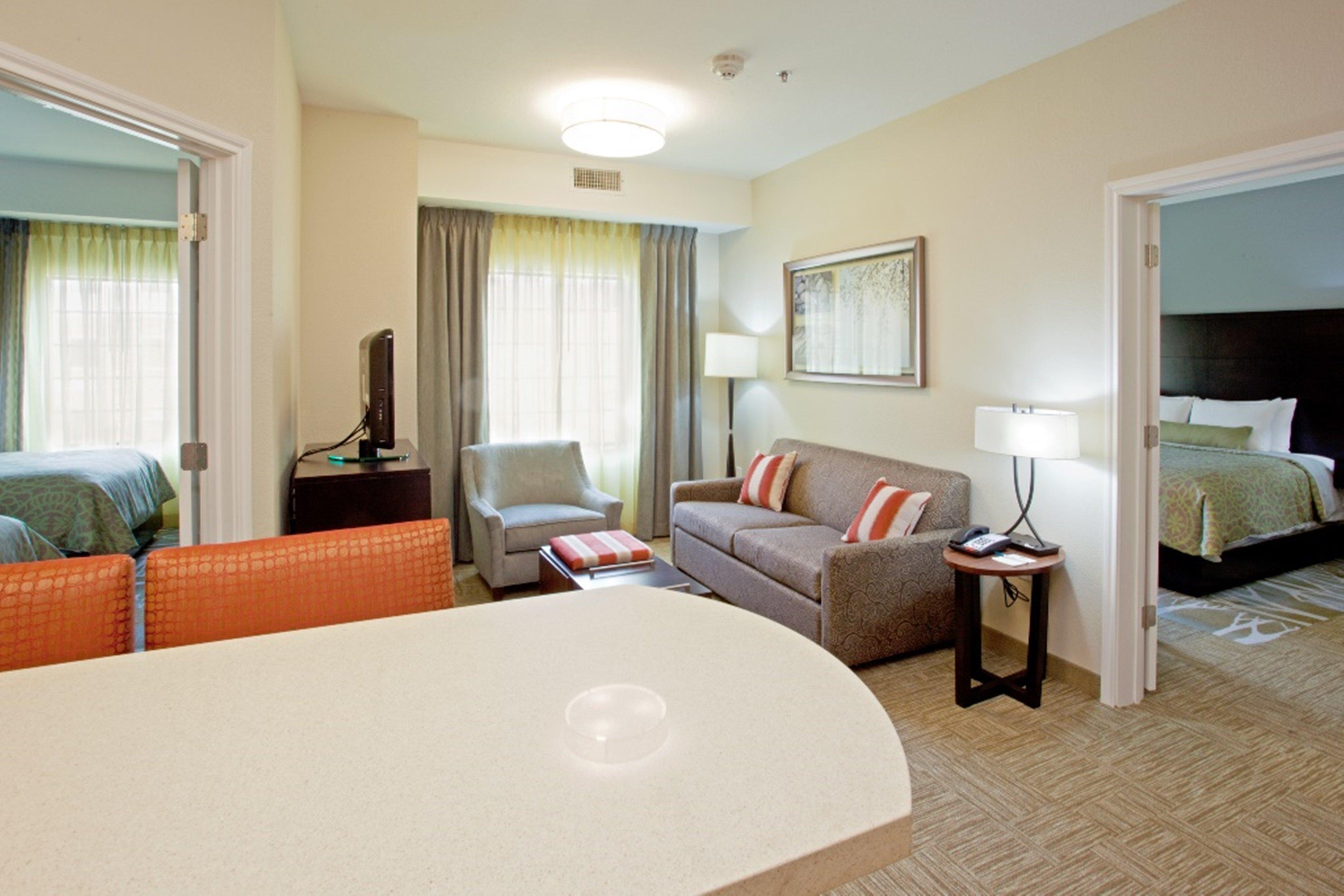 Staybridge Suites Dearborn By Ihg Kültér fotó