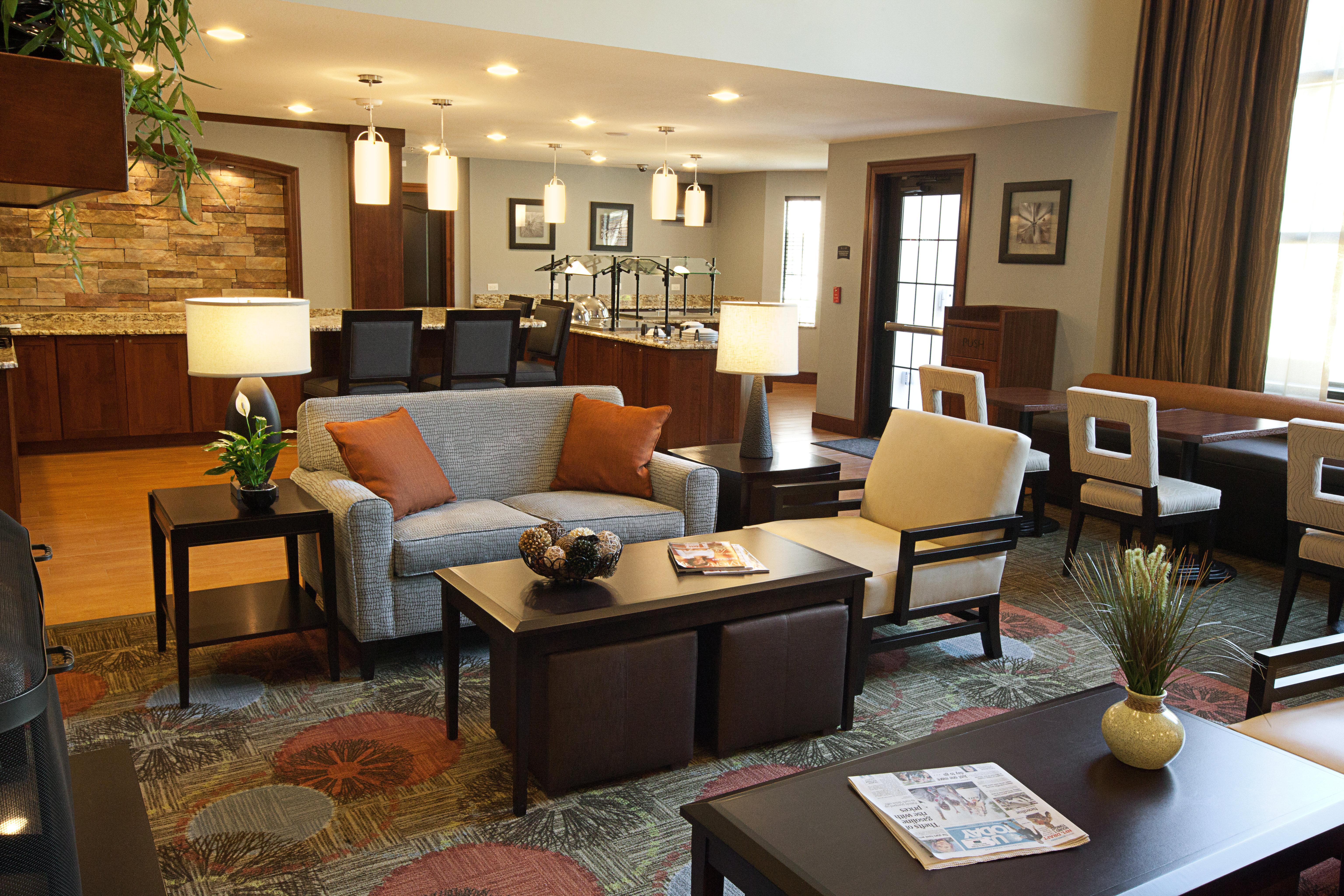 Staybridge Suites Dearborn By Ihg Kültér fotó